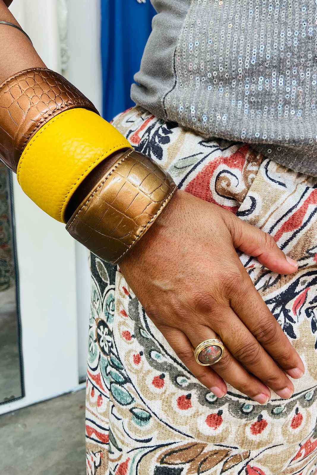 LEATHER CUFF
