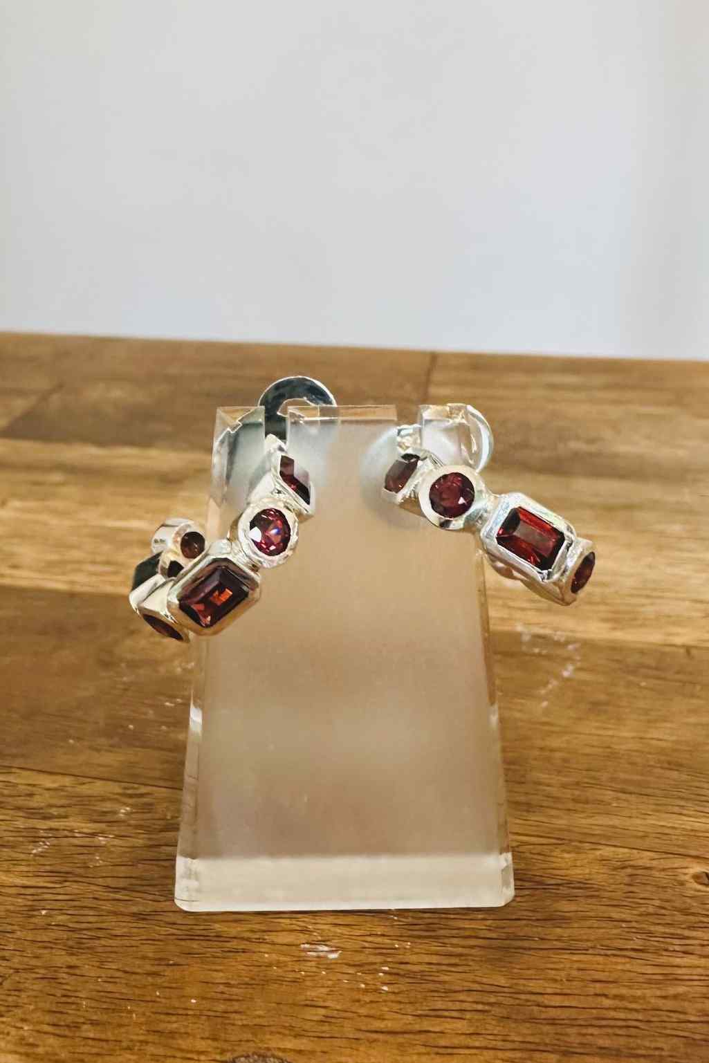 GARNET RED