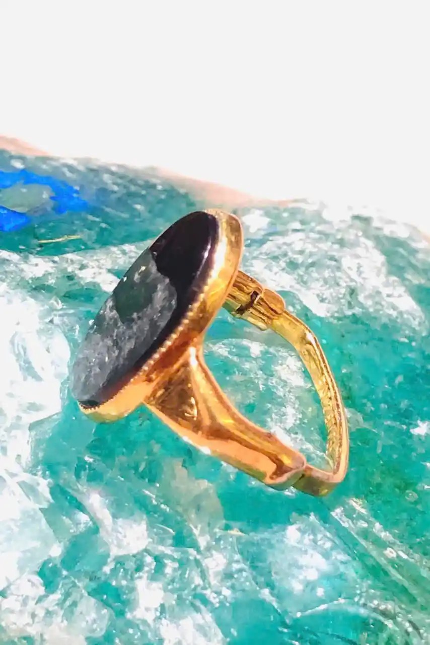 ONYX